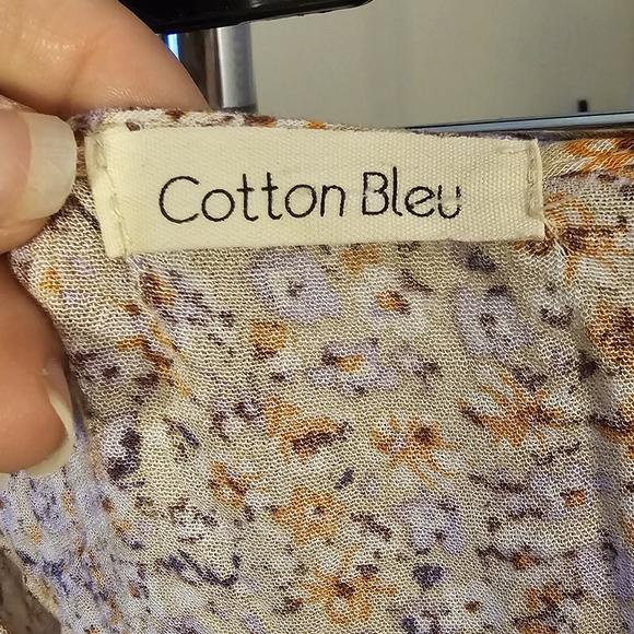 Cotton Bleu bell sleeve top - Picture 8 of 8